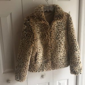 Animal Print fur jacket 💕.   Medium junior